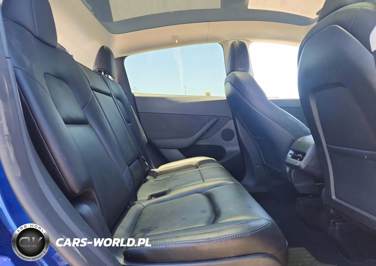 2023 Tesla Model Y VIN:7SAYGAEE0PF836964 - 10
