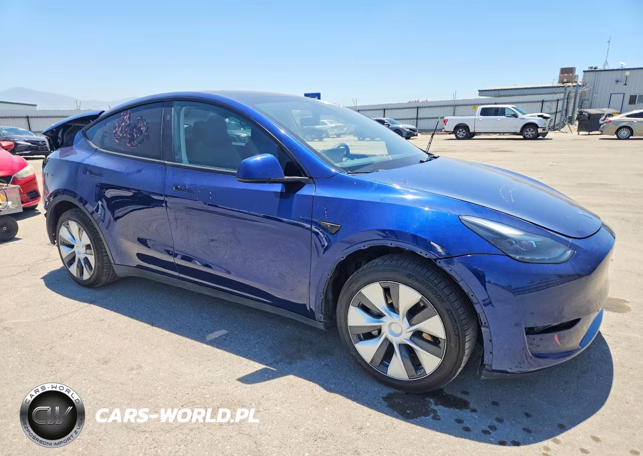 2023 Tesla Model Y VIN:7SAYGAEE0PF836964 - 4