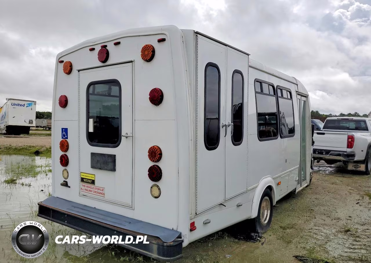 2014 Ford Econoline E450 Super Duty Cutaway Van VIN:1FDEE4FL9EDA66011 - 3
