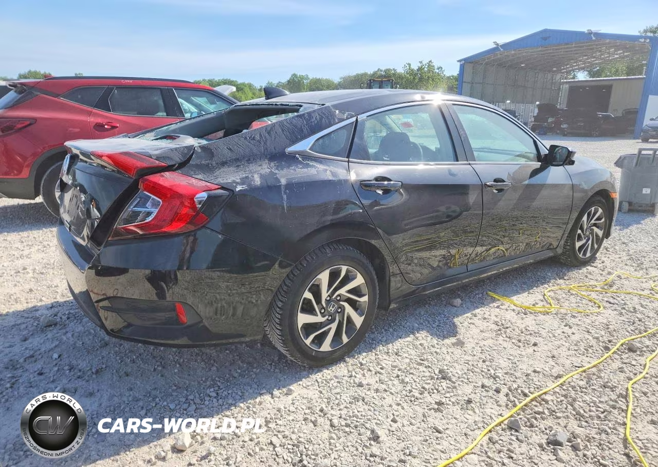 2018 Honda Civic Ex VIN:19XFC2F75JE044215 - 3