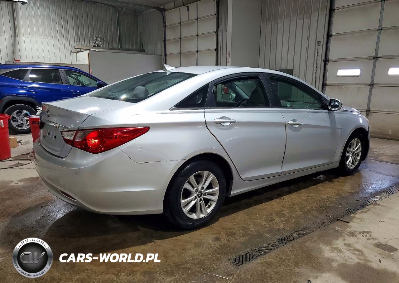 2012 Hyundai Sonata Gls VIN:5NPEB4AC8CH444685 - 3