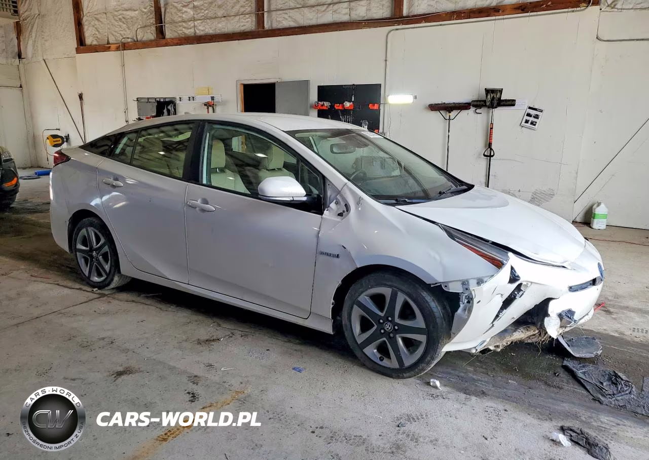 2019 Toyota Prius VIN:JTDKARFU8K3068696 - 4