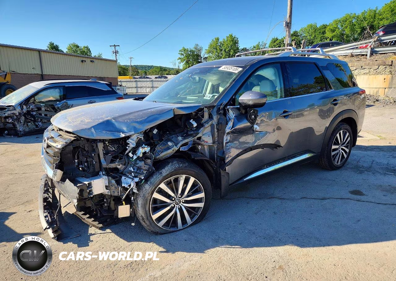 2022 Nissan Pathfinder Platinum