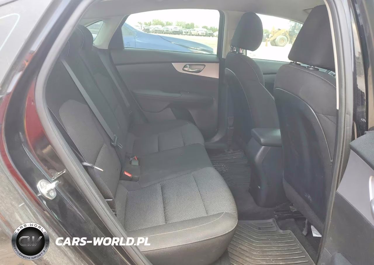 2024 Kia Forte Lxs VIN:3KPF24AD0RE837672 - 10