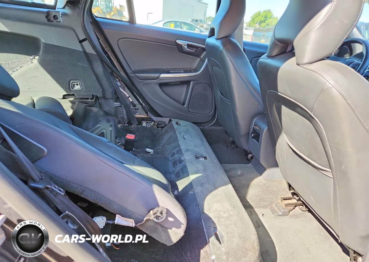 2016 Volv V60 VIN:YV140MEK6G1303818 - 10