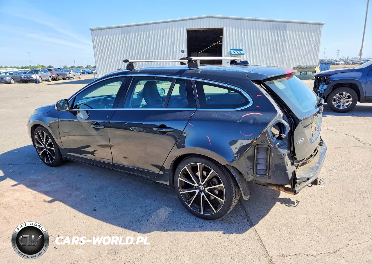 2016 Volv V60 VIN:YV140MEK6G1303818 - 2