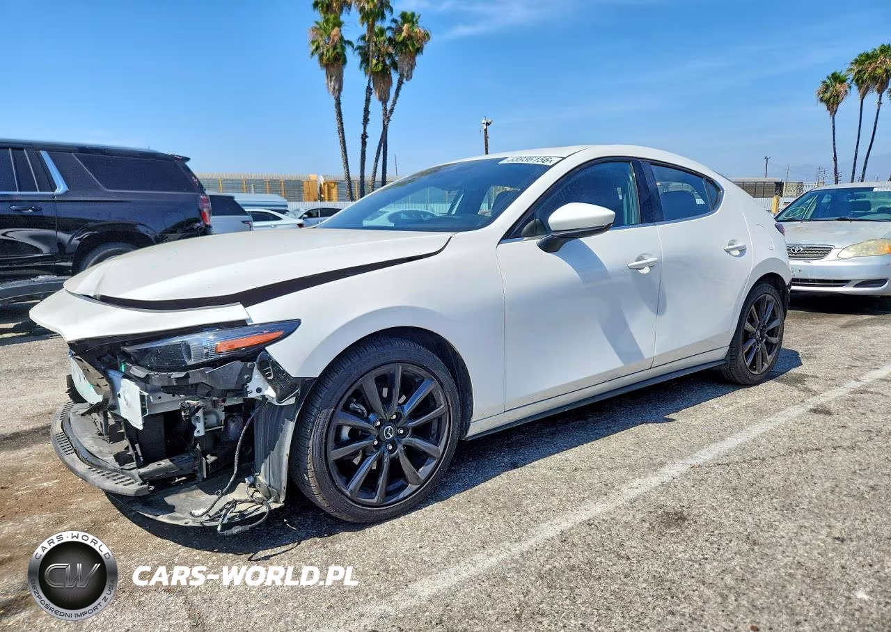 2021 Mazda 3 Premium