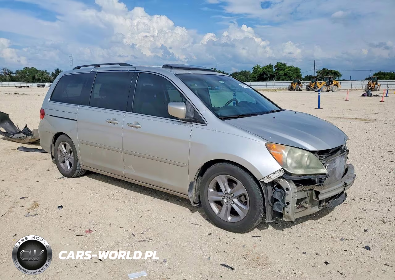 2009 Honda Odyssey Touring VIN:5FNRL38999B012648 - 4