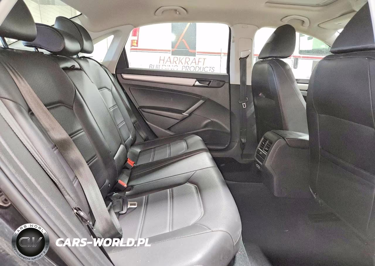 2021 Volkswagen Passat Se VIN:1VWSA7A32MC001384 - 10