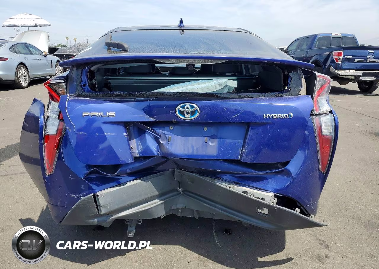 2016 Toyota Prius Four VIN:JTDKARFU2G3523615 - 6