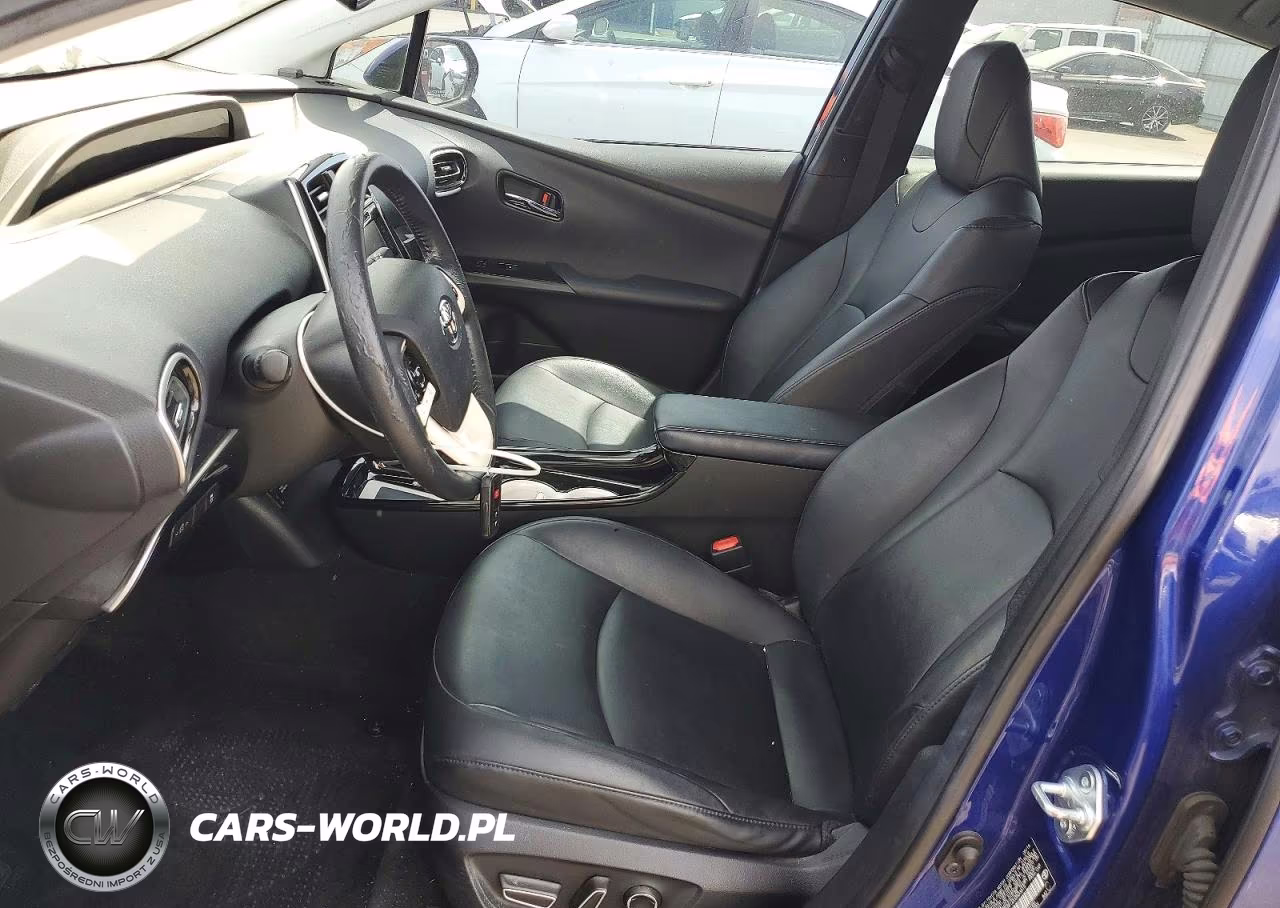 2016 Toyota Prius Four VIN:JTDKARFU2G3523615 - 7