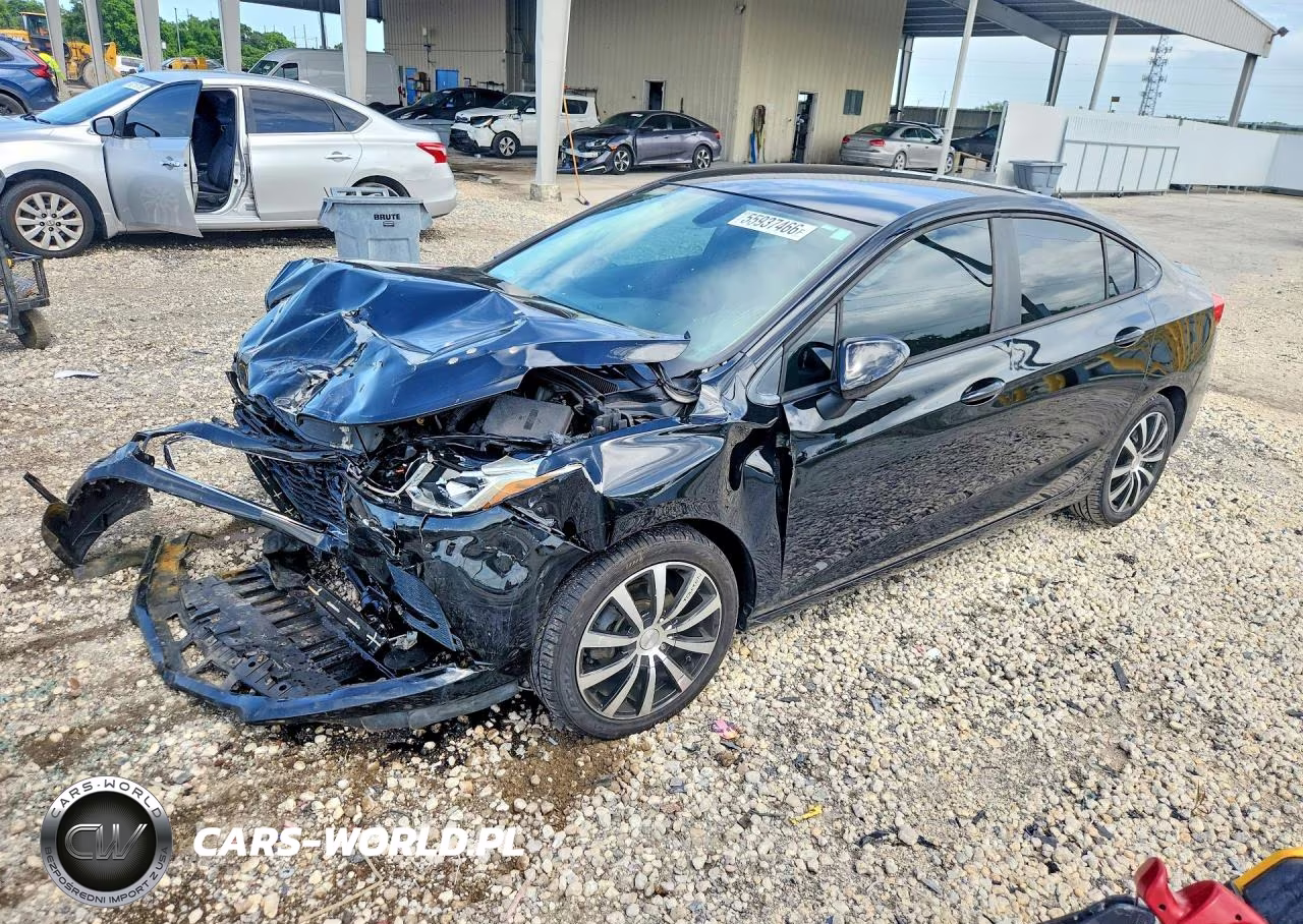 2017 Chevrolet Cruze Ls – zdjęcie 1 z 12