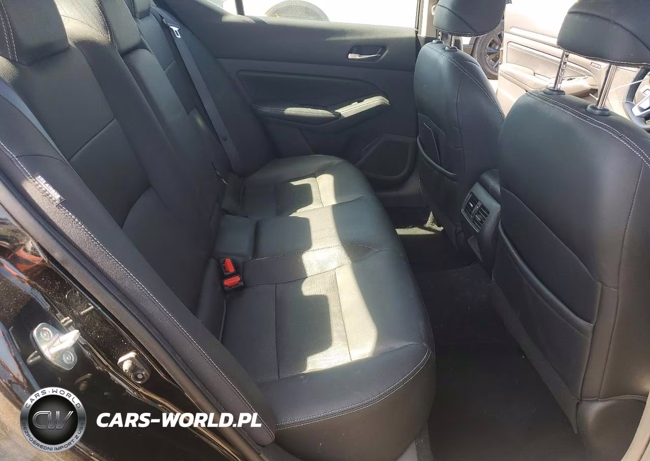 2019 Nissan Altima Platinum VIN:1N4BL4FW7KN304053 - 10