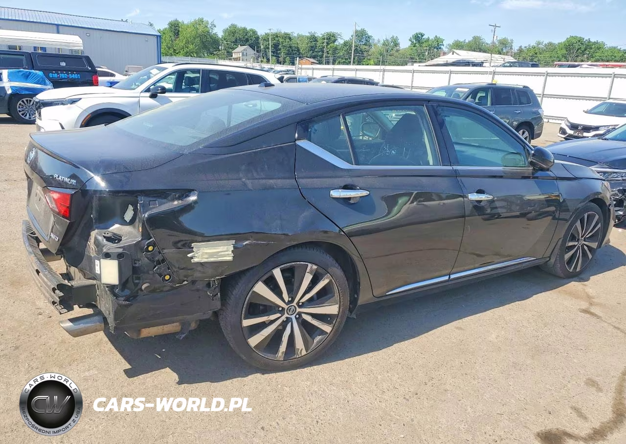 2019 Nissan Altima Platinum VIN:1N4BL4FW7KN304053 - 3