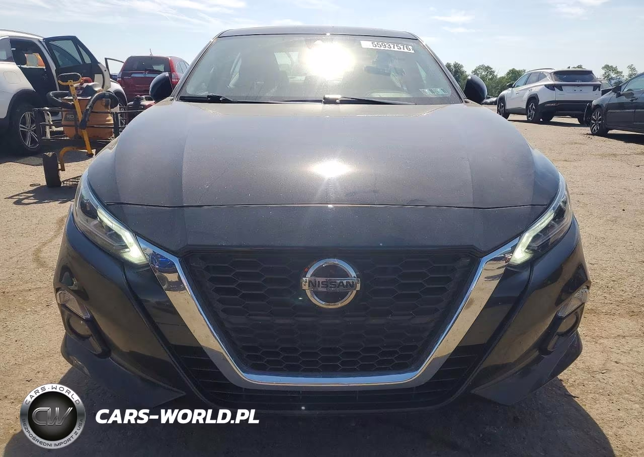 2019 Nissan Altima Platinum VIN:1N4BL4FW7KN304053 - 5