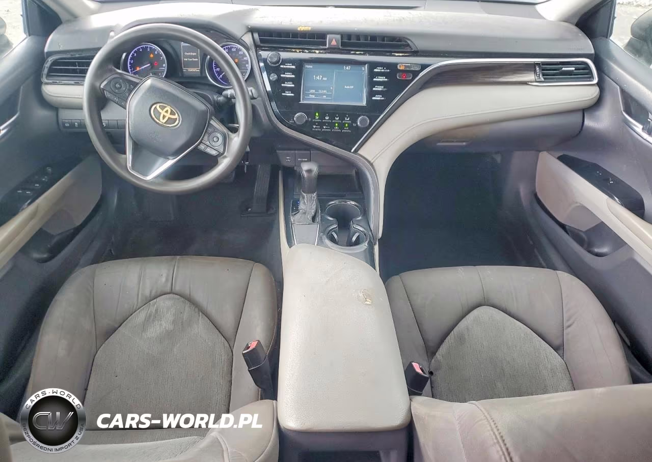 2018 Toyota Camry Le VIN:4T1B11HK4JU141399 - 8