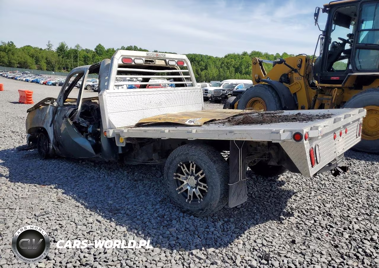 2011 Chevrolet Silverado K1500 VIN:1GCNKPEA8BF158449 - 2