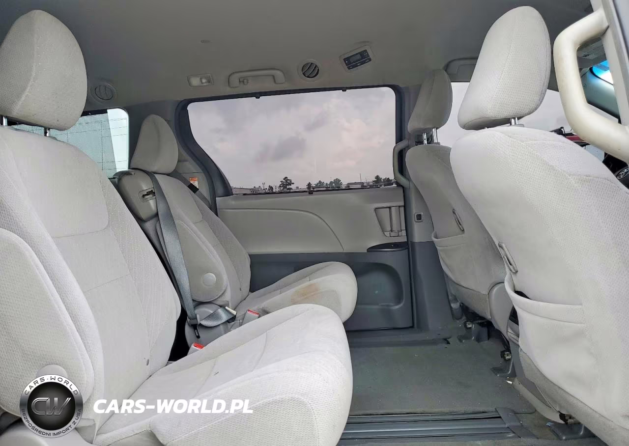 2015 Toyota Sienna Le VIN:5TDKK3DC3FS678353 - 11