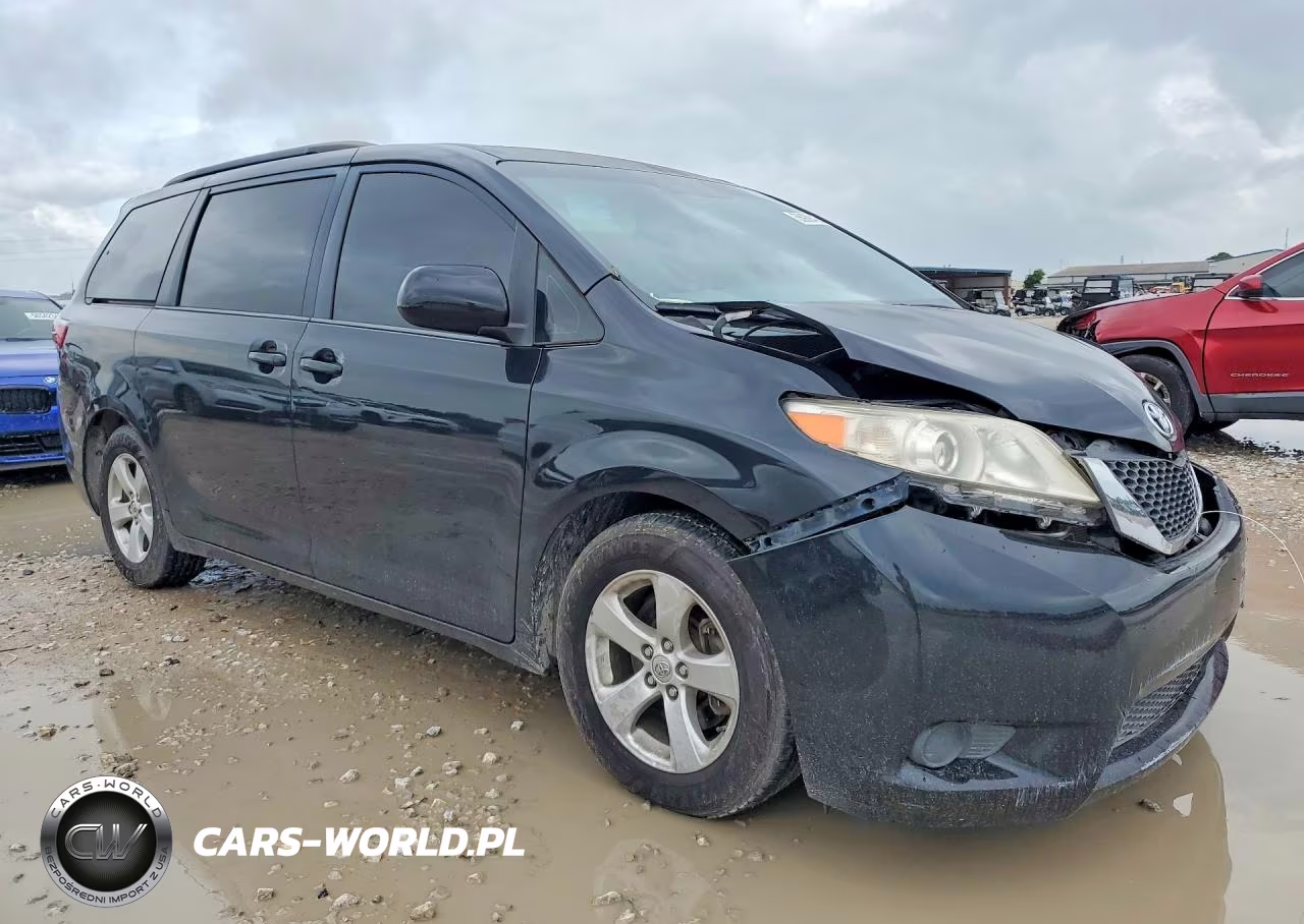 2015 Toyota Sienna Le VIN:5TDKK3DC3FS678353 - 4