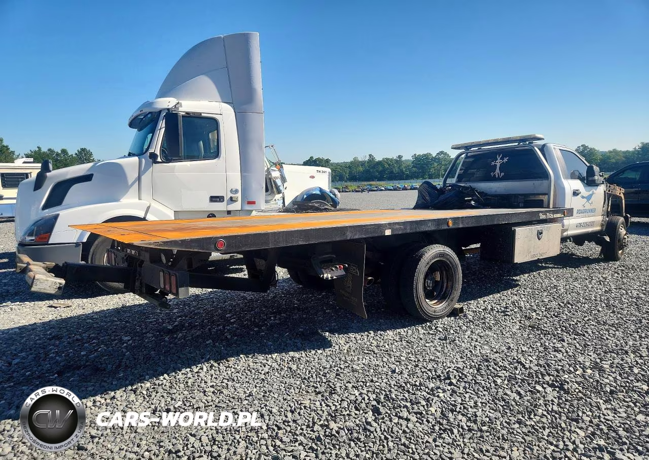 2022 Ford F550 Super Duty VIN:1FDUF5GN4NED56259 - 3