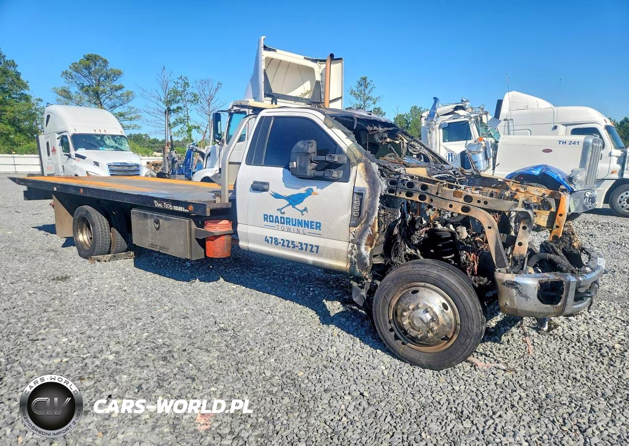 2022 Ford F550 Super Duty VIN:1FDUF5GN4NED56259 - 4