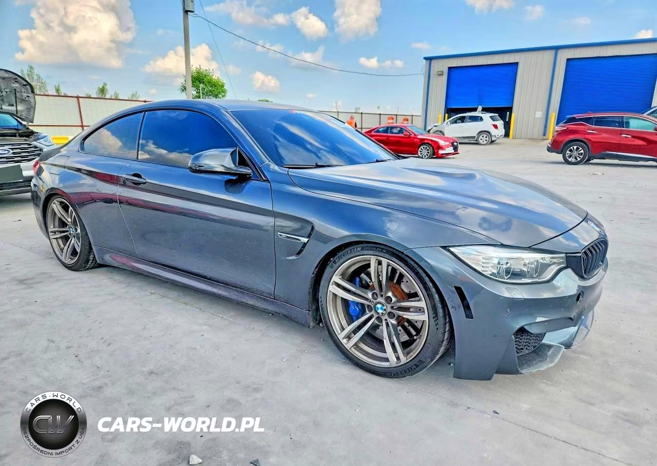 2016 BMW M4 VIN:WBS3R9C58GK338414 - 4