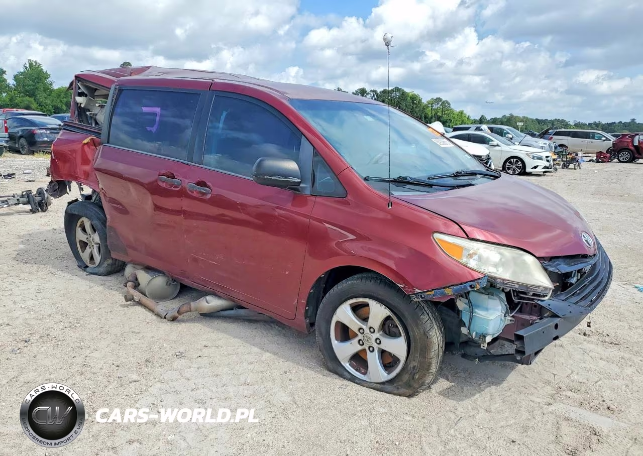 2013 Toyota Sienna L 7-Passenger VIN:5TDZK3DC8DS399766 - 4