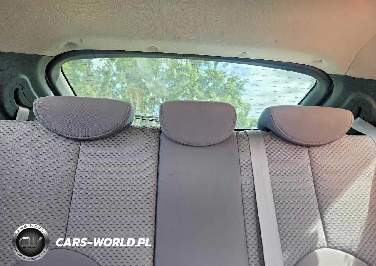 2011 Hyundai Accent Gl VIN:KMHCM3AC7BU199907 - 10