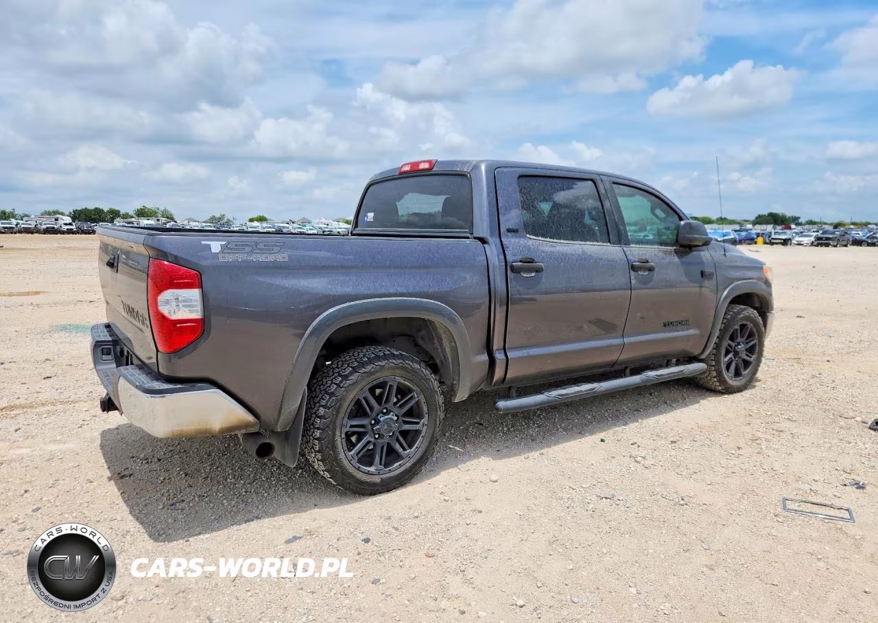 2017 Toyota Tundra Crewmax Sr5 VIN:5TFEW5F15HX224840 - 3