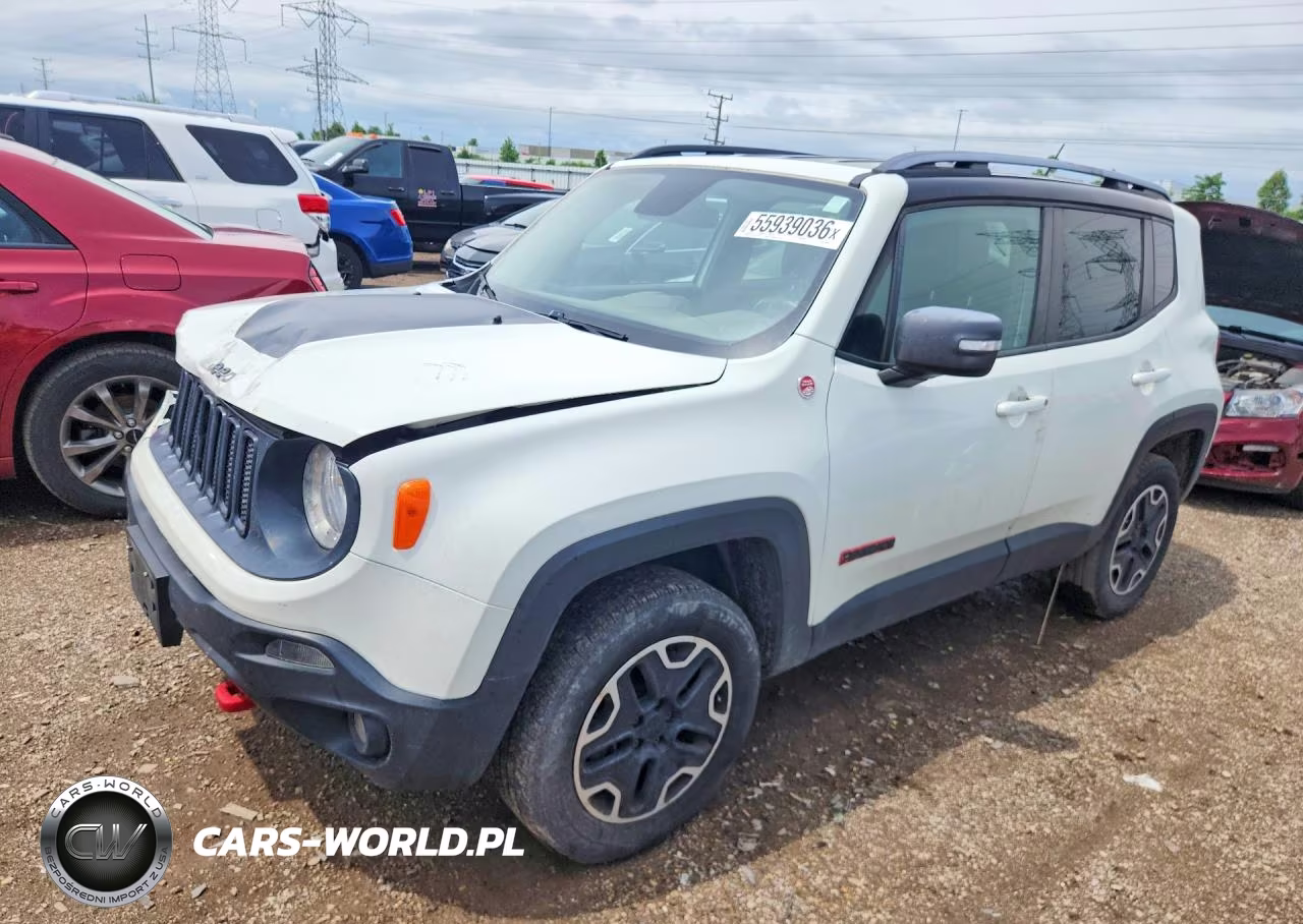 2015 Jeep Renegade Trailhawk – zdjęcie 1 z 12