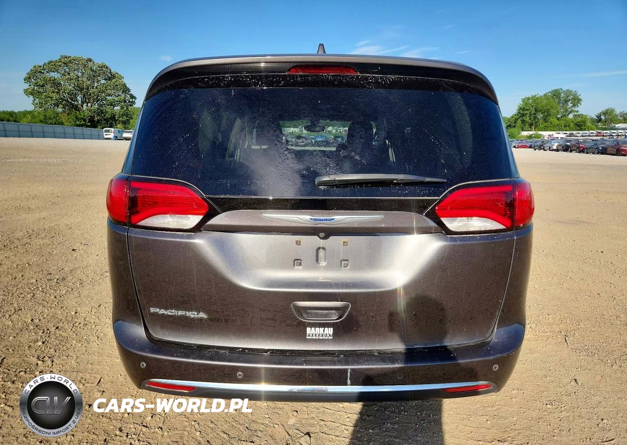 2018 Chrysler Pacifica Touring L VIN:2C4RC1BG2JR263600 - 6