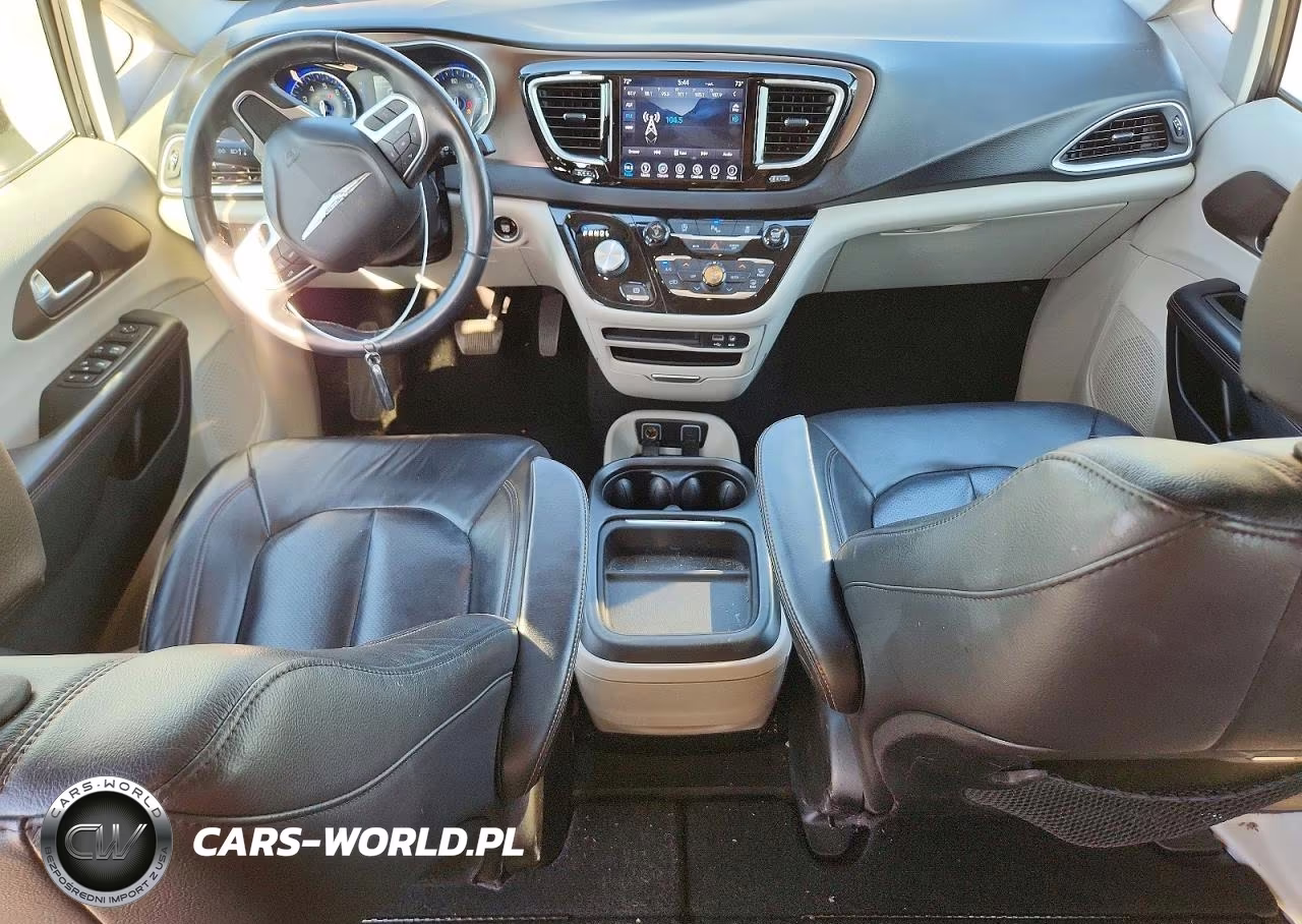 2018 Chrysler Pacifica Touring L VIN:2C4RC1BG2JR263600 - 8