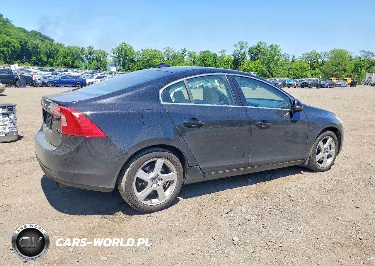 2012 Volvo S60 T5 VIN:YV1622FSXC2106404 - 3