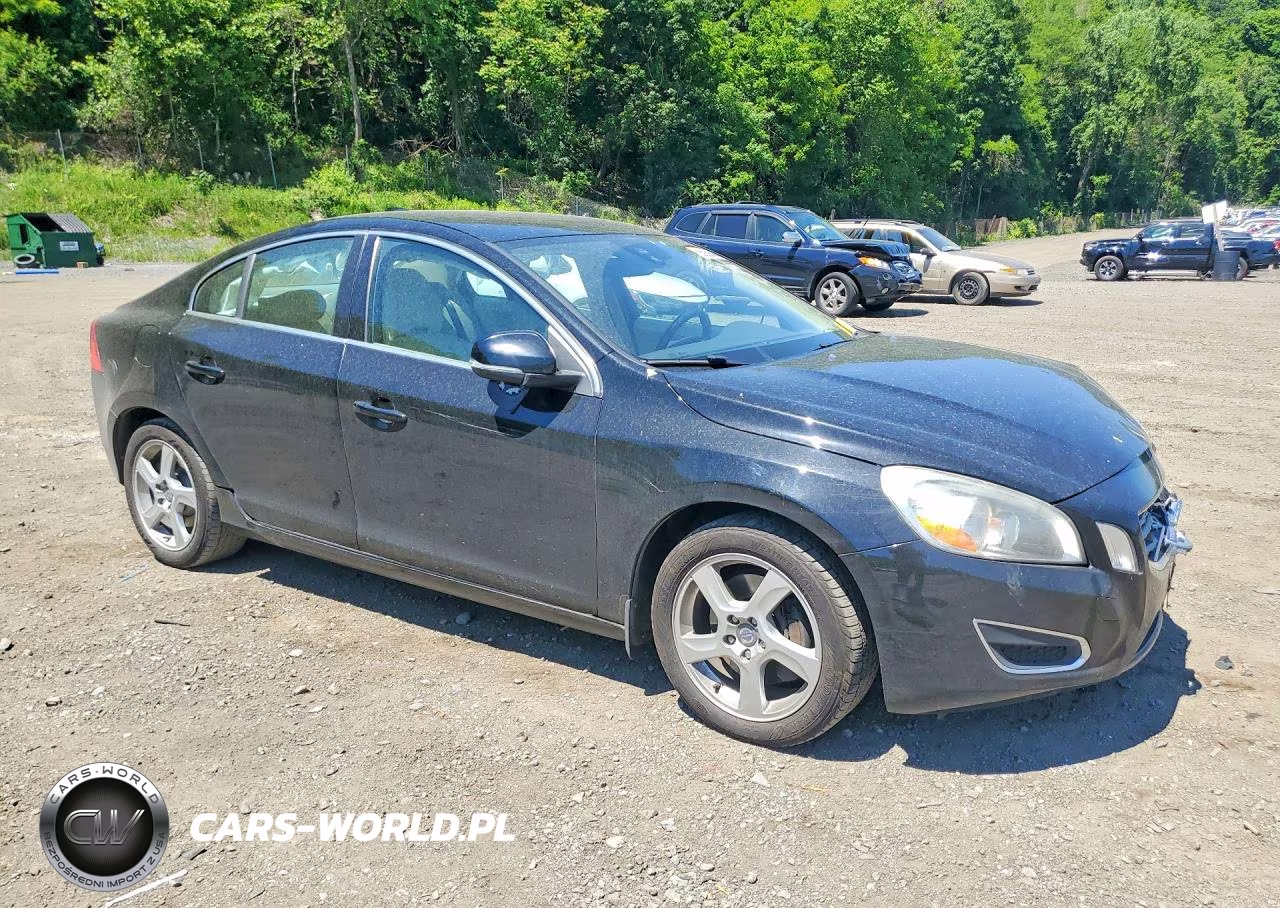 2012 Volvo S60 T5 VIN:YV1622FSXC2106404 - 4