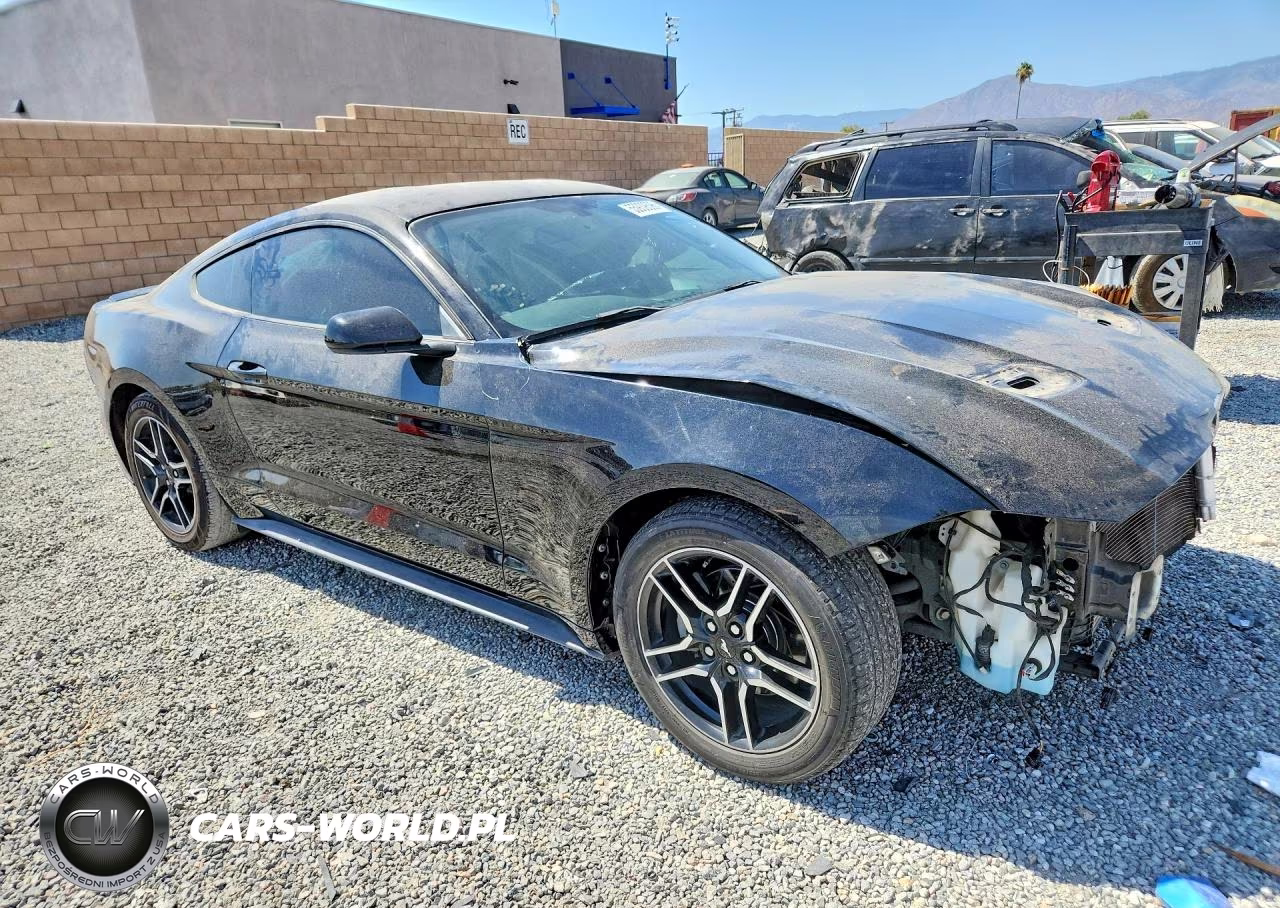 2018 Ford Mustang VIN:1FA6P8TH6J5112396 - 4