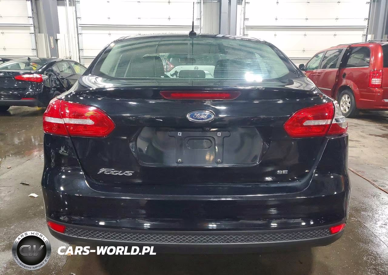 2018 Ford Focus Se VIN:1FADP3F2XJL211297 - 6