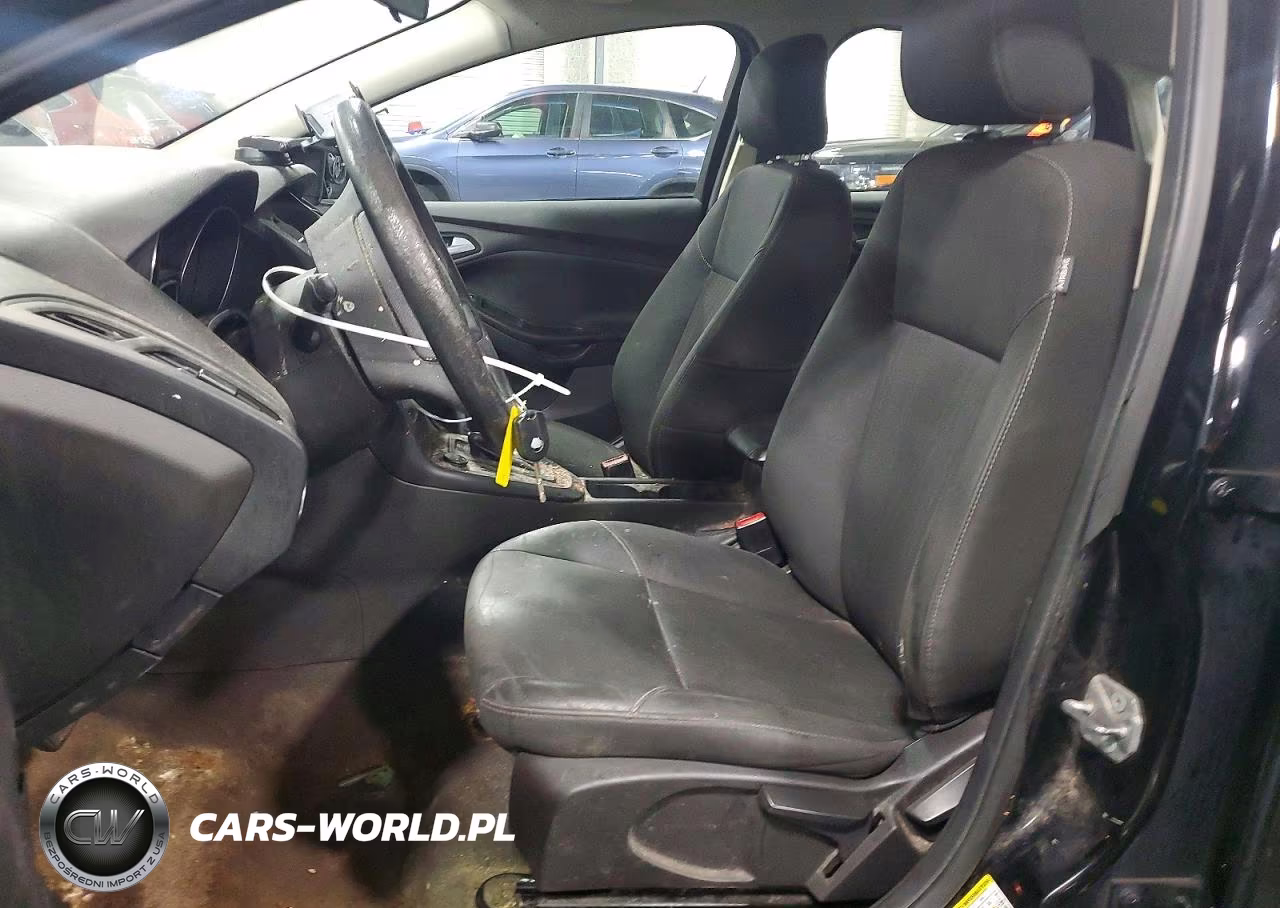 2018 Ford Focus Se VIN:1FADP3F2XJL211297 - 7