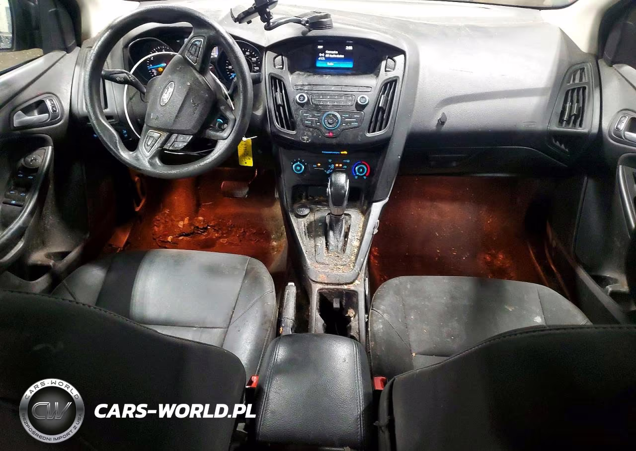 2018 Ford Focus Se VIN:1FADP3F2XJL211297 - 8