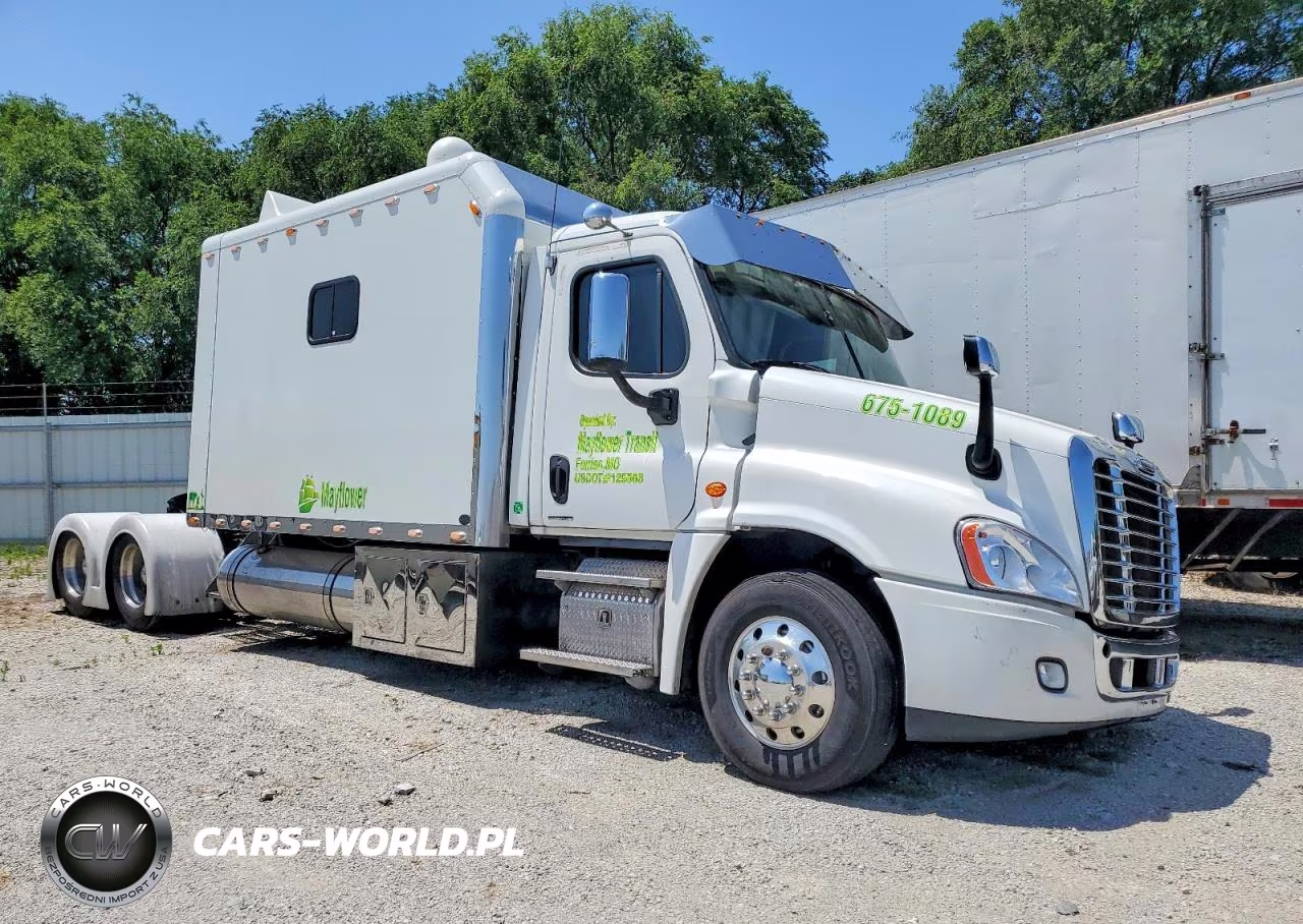 2012 Freightliner Cascadia Semi Truck