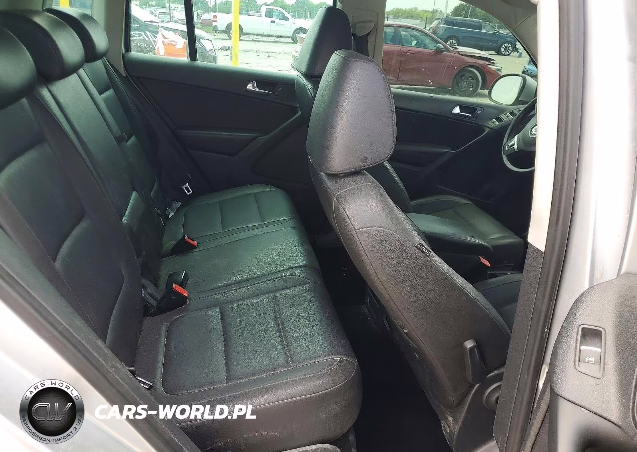 2011 Volkswagen Tiguan S VIN:WVGAV7AX9BW511227 - 11