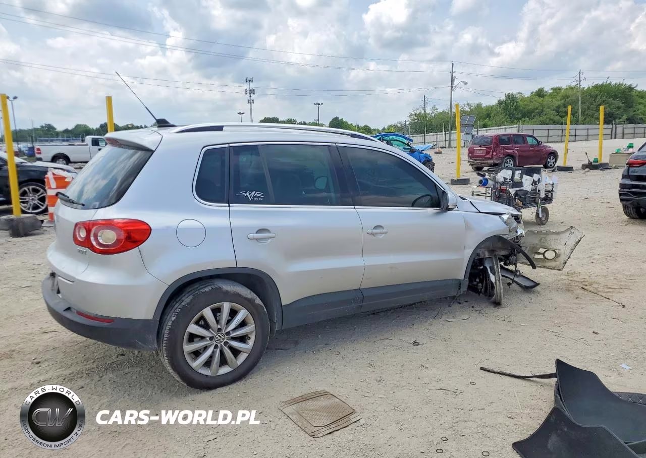 2011 Volkswagen Tiguan S VIN:WVGAV7AX9BW511227 - 3
