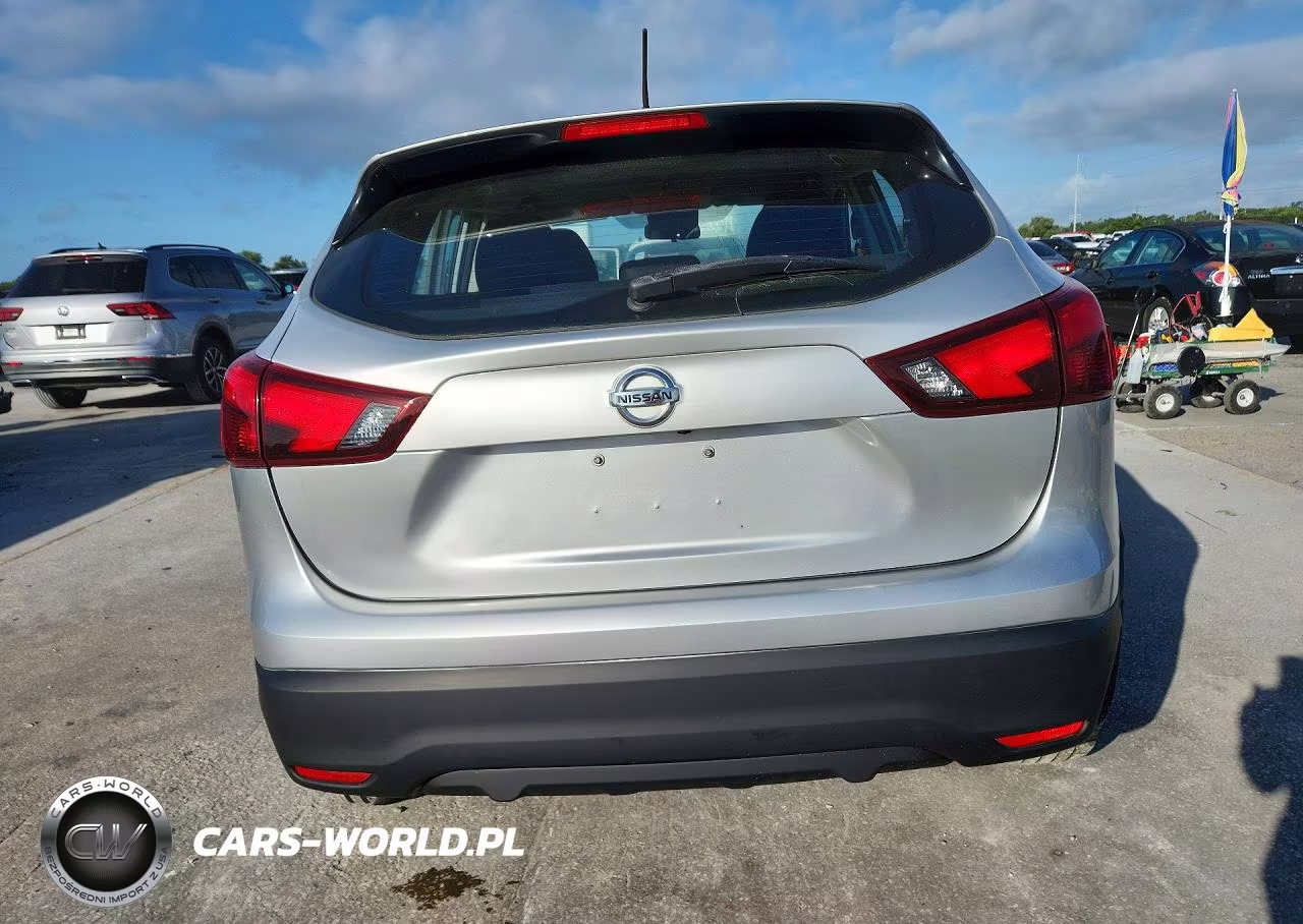 2018 Nissan Rogue Sport S VIN:JN1BJ1CP2JW181589 - 6