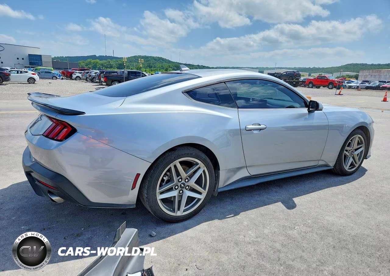 2024 Ford Mustang VIN:1FA6P8TH3R5126140 - 3