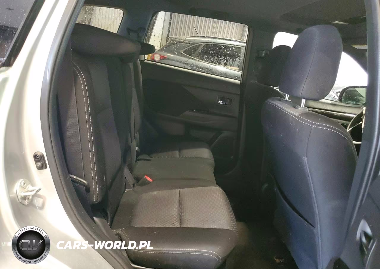2018 Mitsubishi Outlander Se VIN:JA4AZ3A34JZ020554 - 11