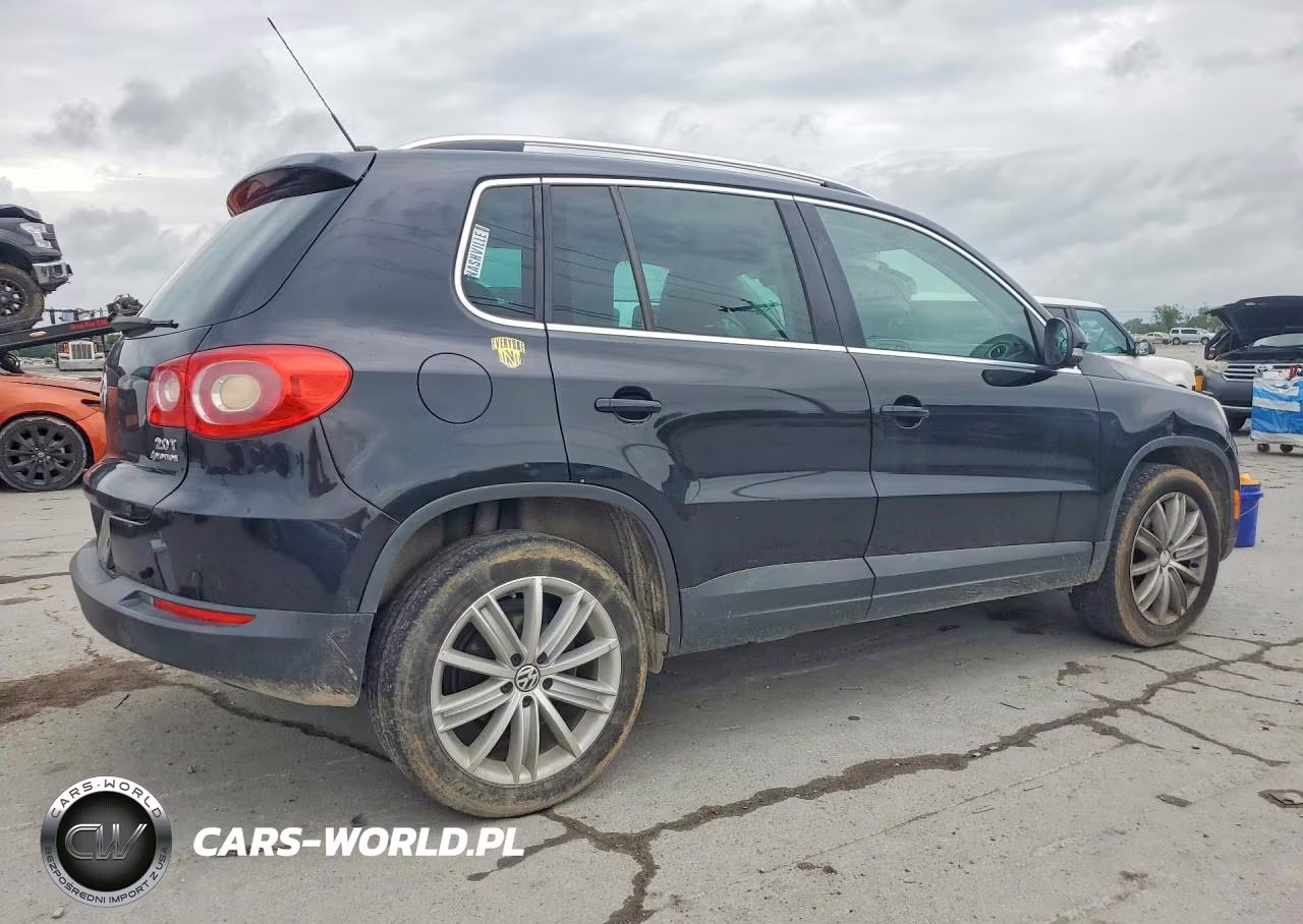 2011 Volkswagen Tiguan S VIN:WVGBV7AX8BW542182 - 3