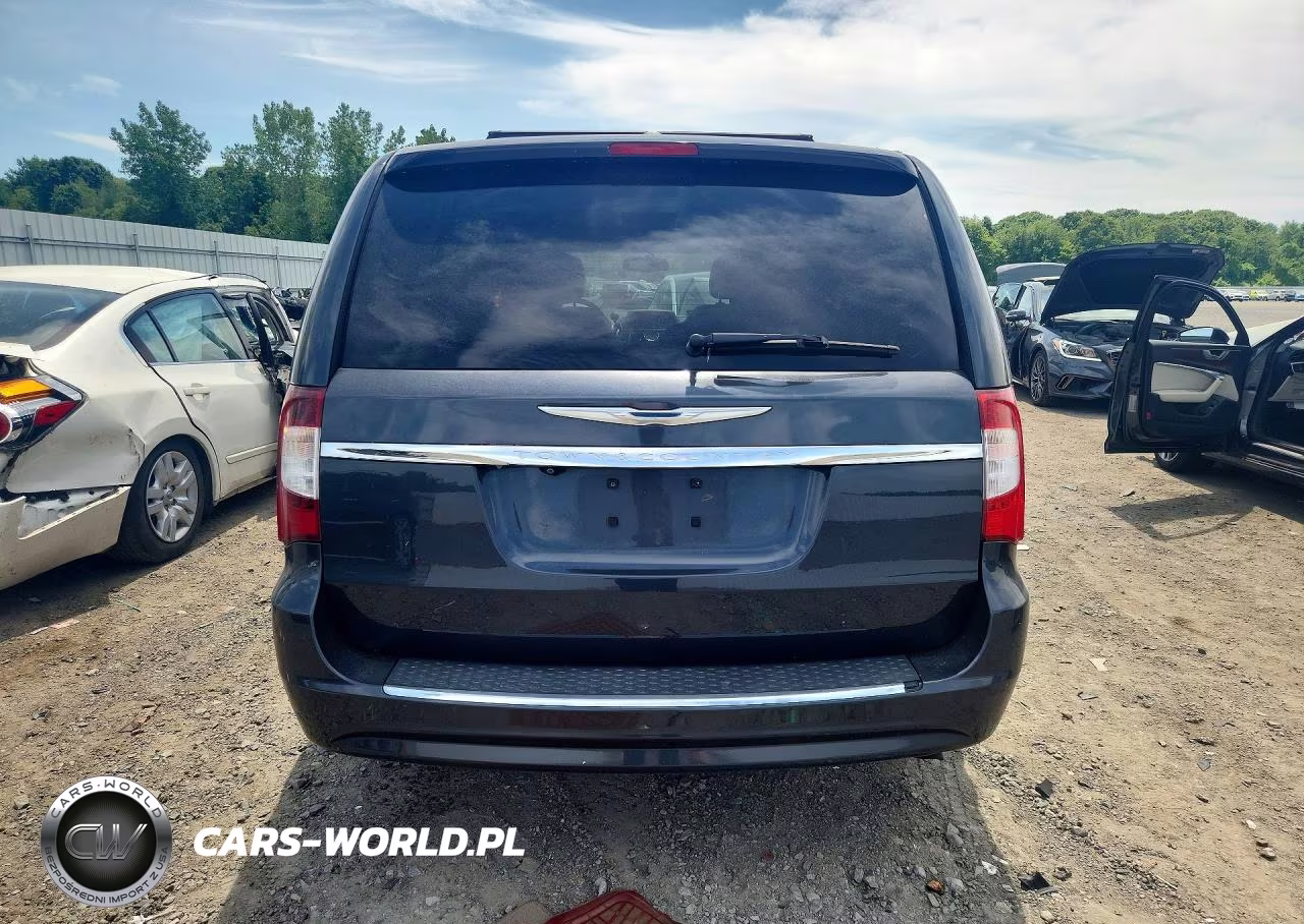 2014 Chrysler Town & Country Touring VIN:2C4RC1BGXER256903 - 6