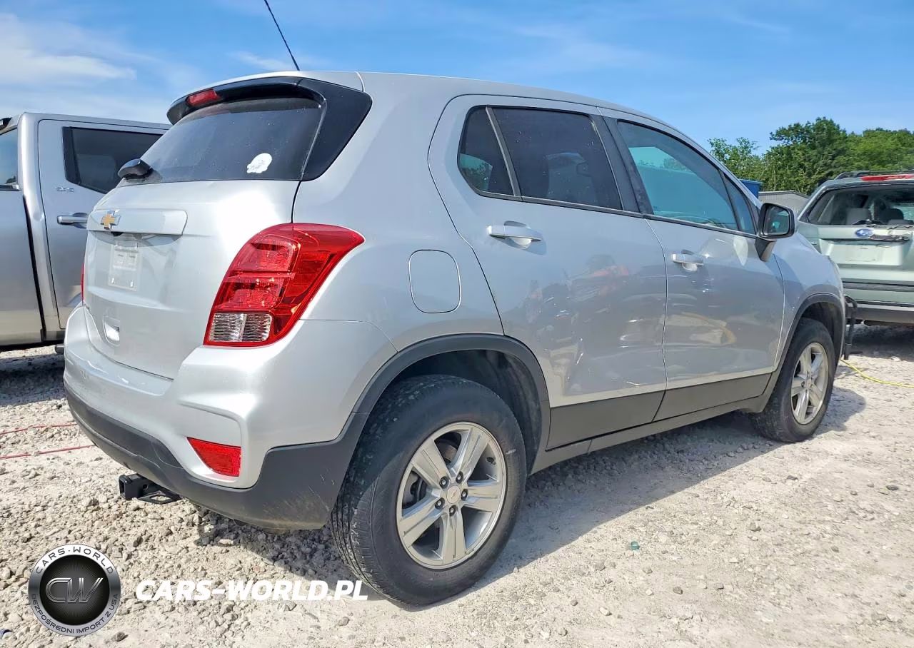2022 Chevrolet Trax Ls VIN:KL7CJNSM6NB545295 - 3