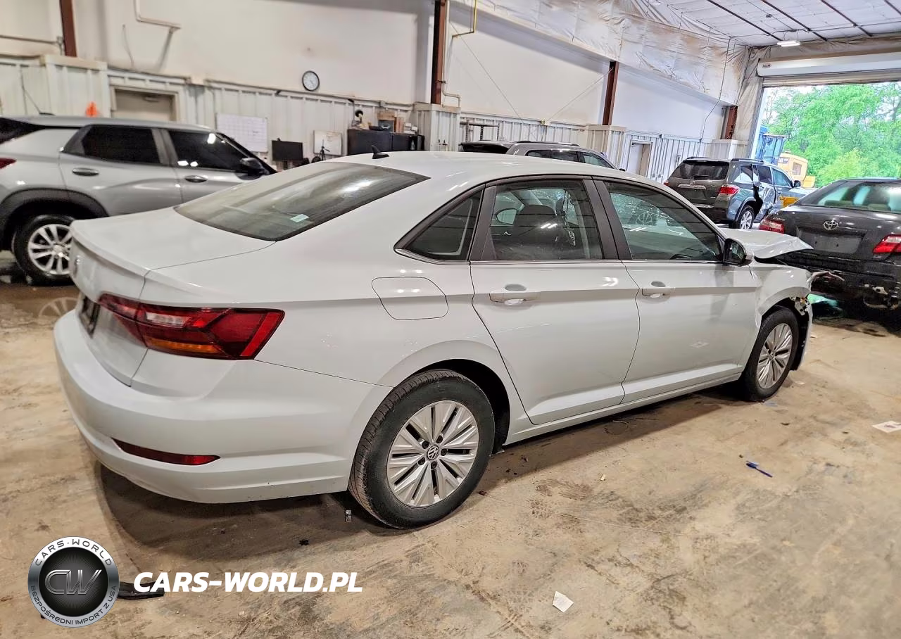 2019 Volkswagen Jetta S VIN:3VWC57BU3KM017119 - 3