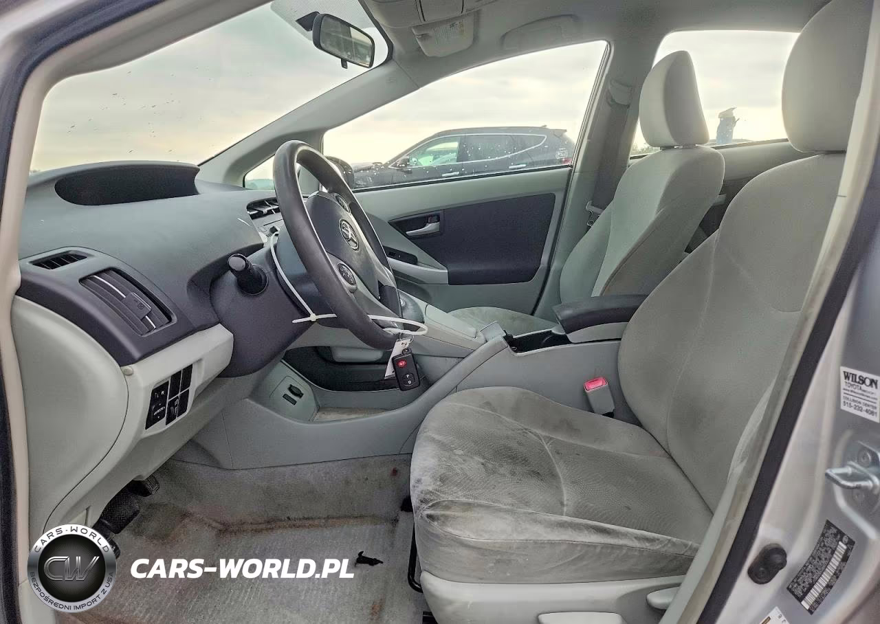 2011 Toyota Prius Two VIN:JTDKN3DU4B5330772 - 7