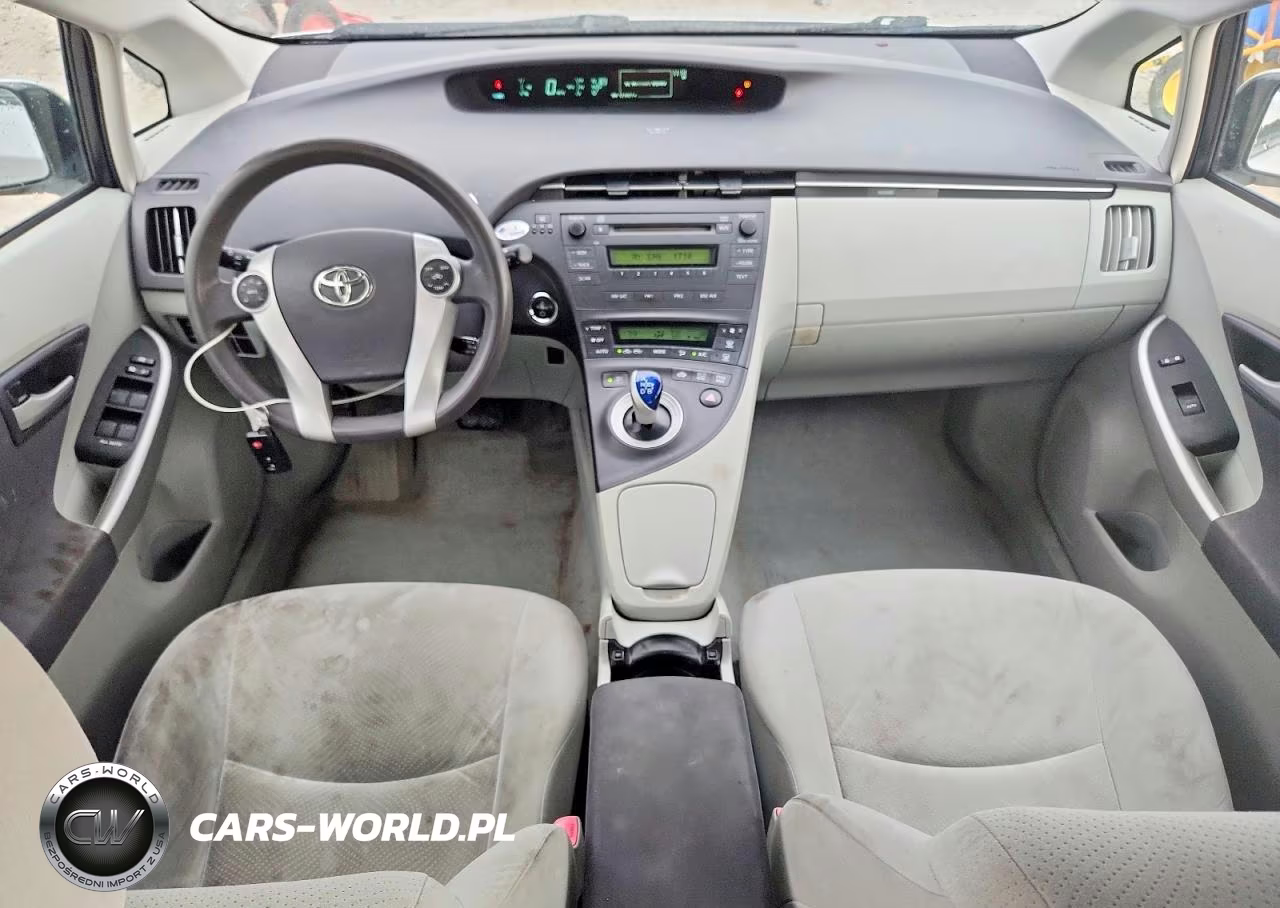 2011 Toyota Prius Two VIN:JTDKN3DU4B5330772 - 8